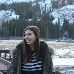 Meet your Posher, Hannah